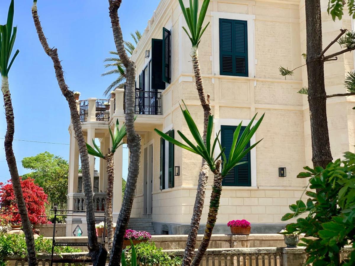 Villino Eleonora Bed & Breakfast Паргелия Екстериор снимка