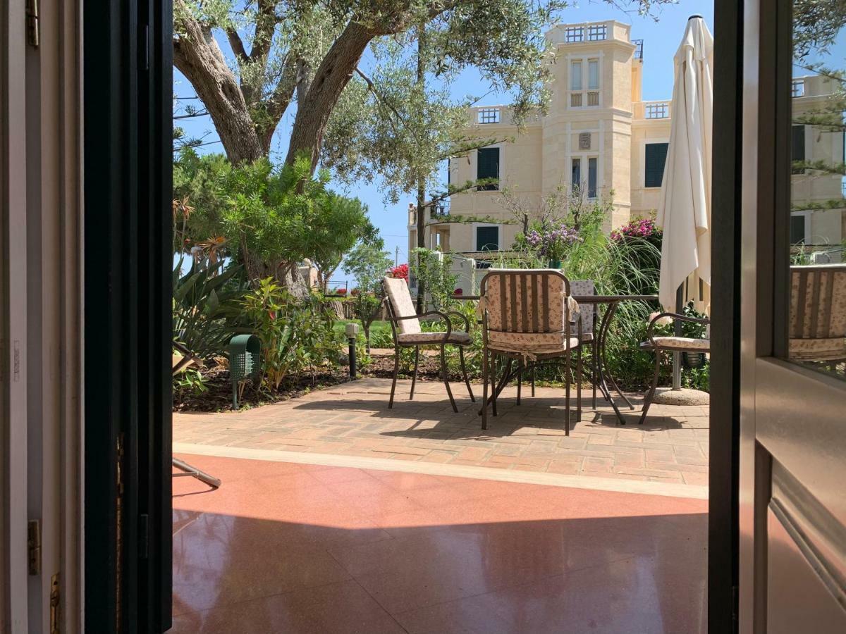 Villino Eleonora Bed & Breakfast Паргелия Екстериор снимка