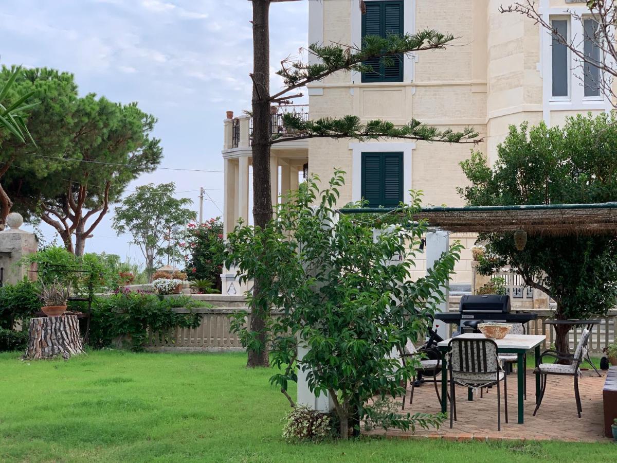 Villino Eleonora Bed & Breakfast Паргелия Екстериор снимка